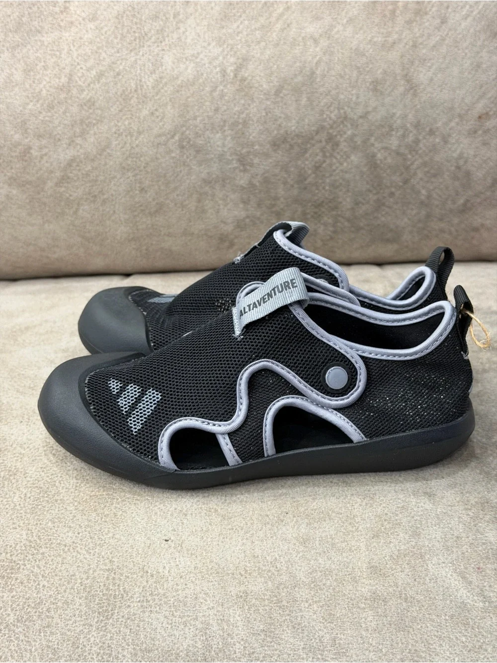 adidas Altaventure 3.0 Kids Water Shoes Size 2 Black Grey JP5747